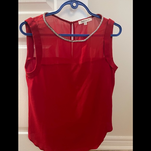 Red sleeveless Top - Picture 1 of 1